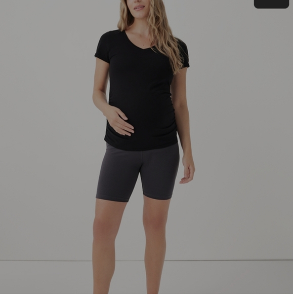 Pact Clothing Maternity Shorts - Picture 2 of 4